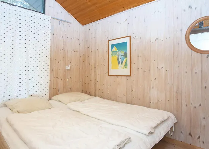 6 Person In Norre Nebel-by Traum *